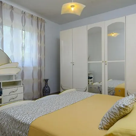 App Ladenci * Лабин